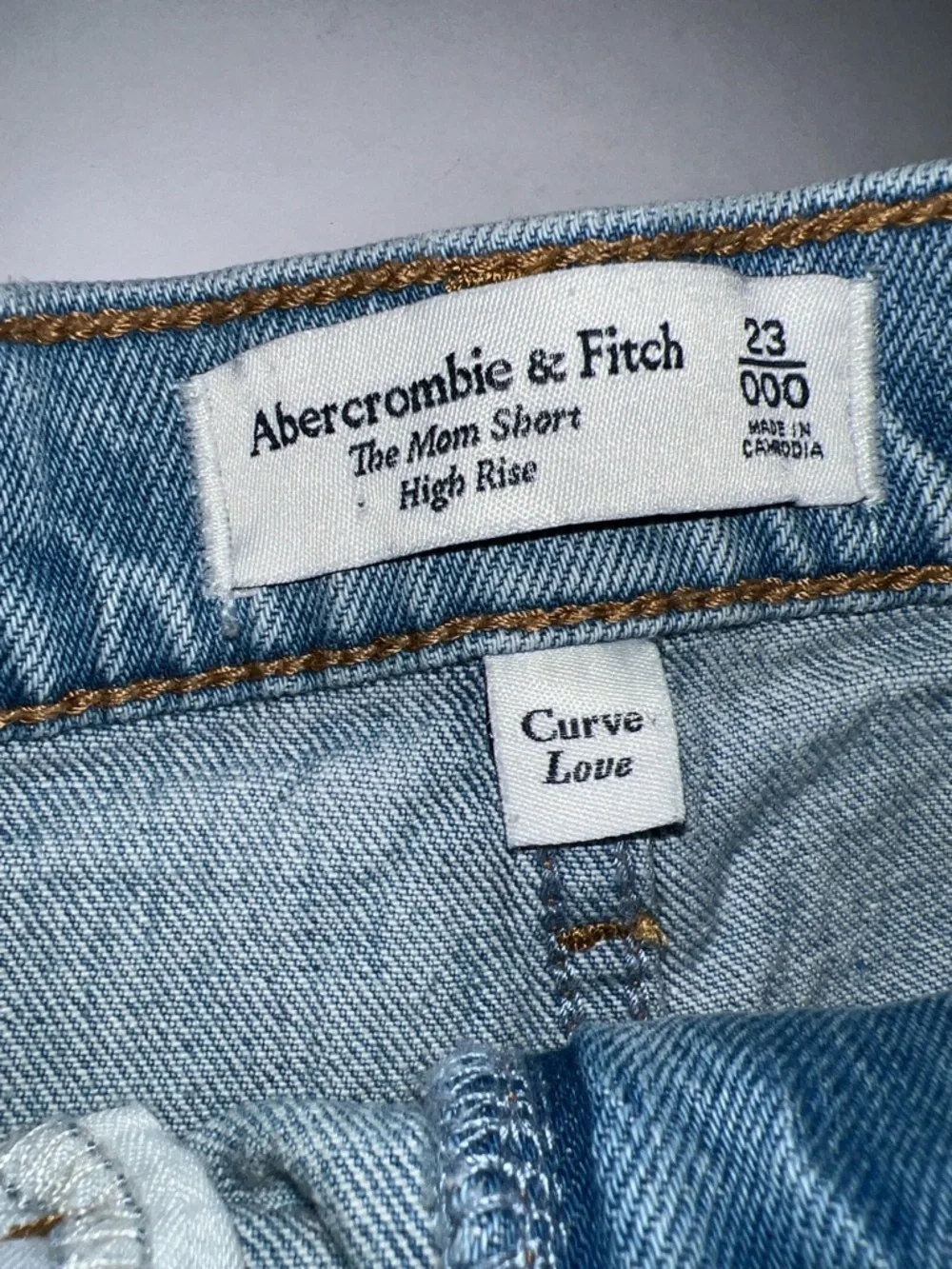 Abercrombie & Fitch Light Blue Denim Cutoff Shorts size 00 - Picture 2 of 7